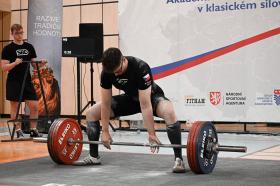 Akademické mistrovství České republiky v klasickém silovém trojboji 2023 - fotogalerie + motivační video