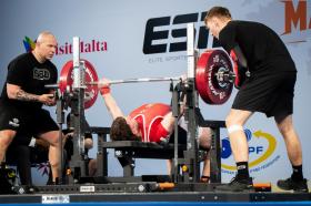 Mistrovství Evropy mužů a žen v klasickém silovém trojboji 2026 - výsledky, fotogalerie